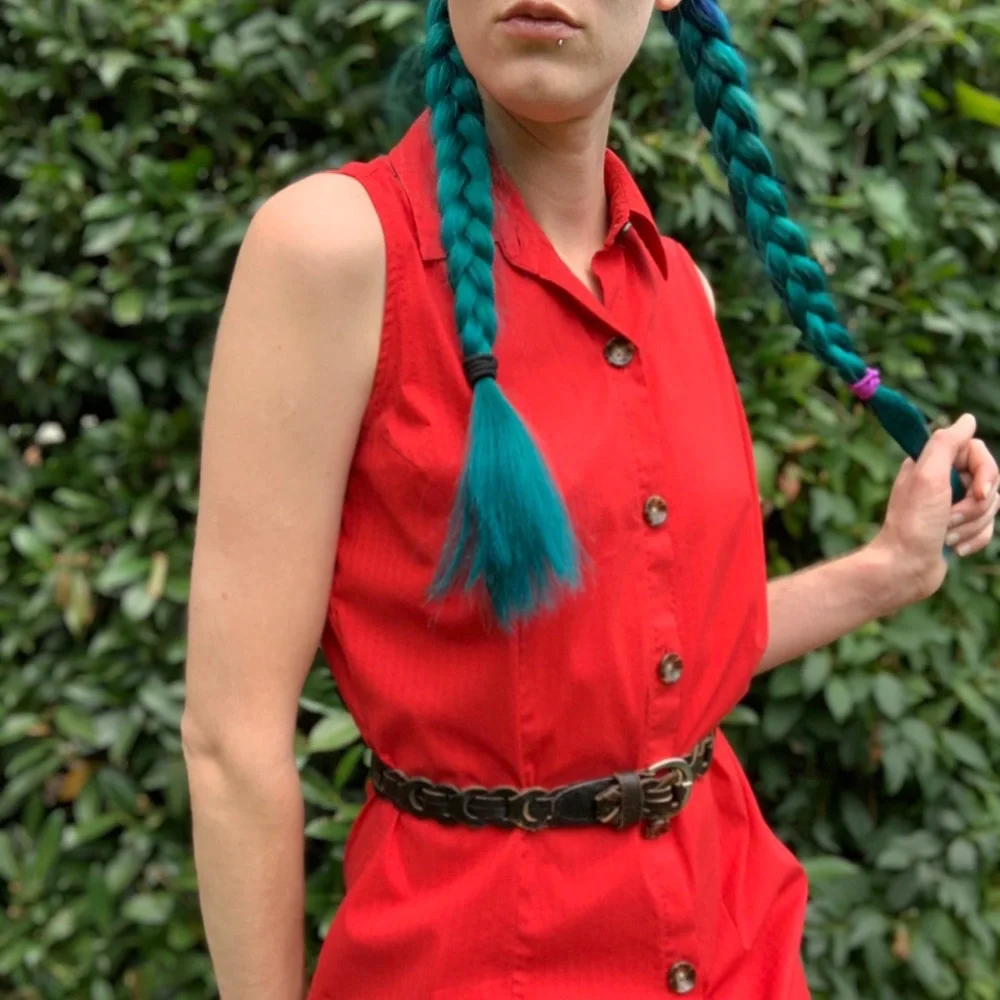 Cherry Red buttonup dress - Picture 2 of 4